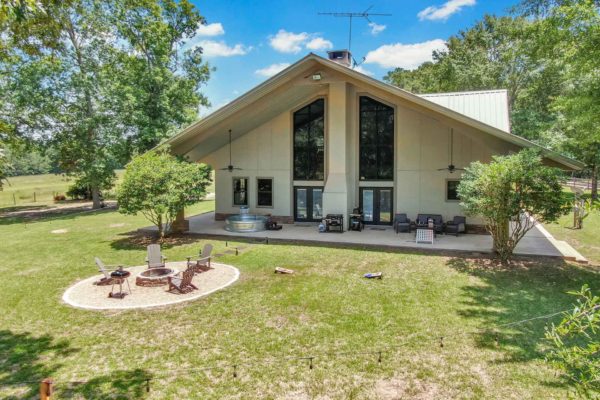 Best vacation home and luxury glamping near Houston, texas