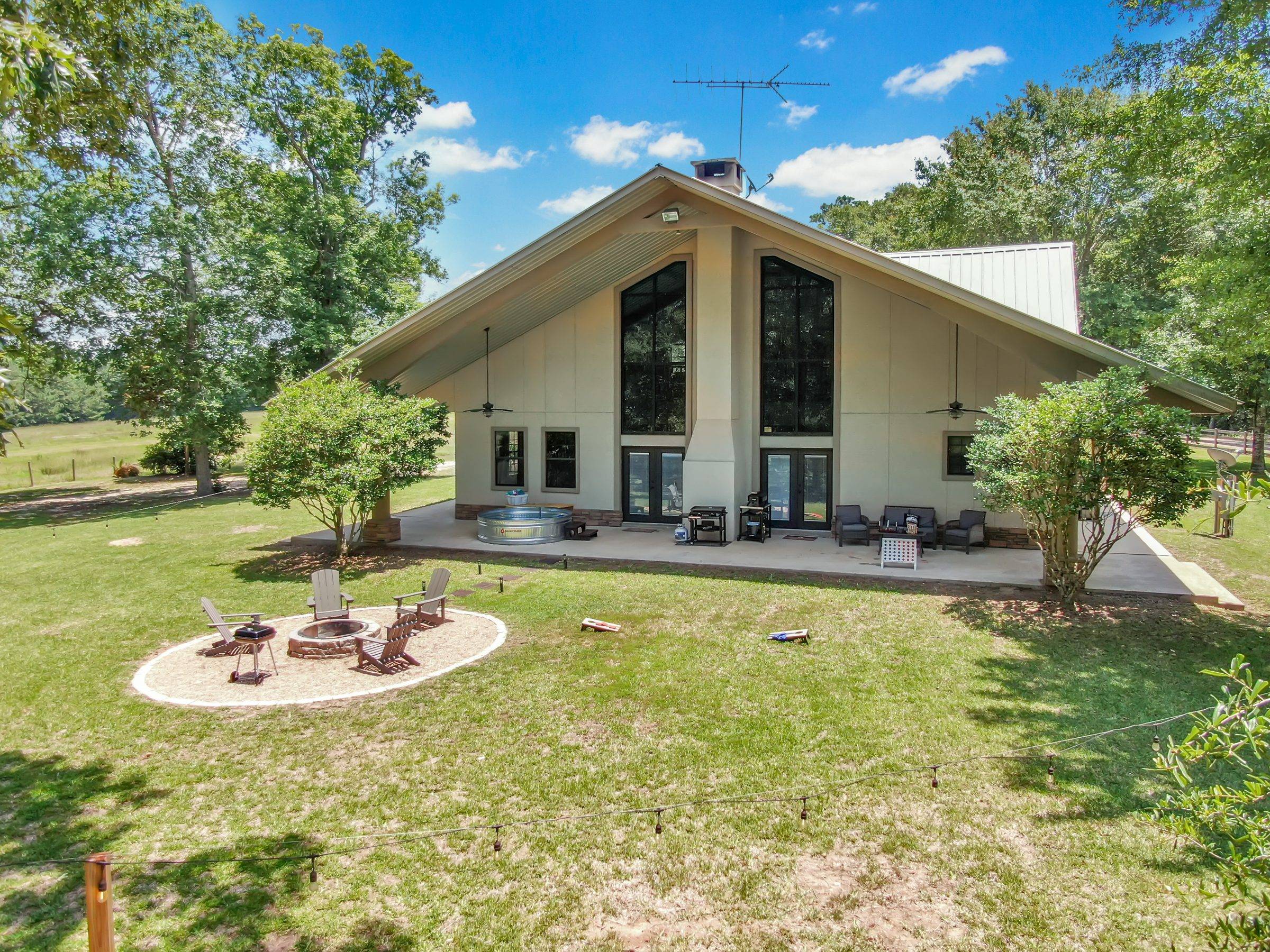 Vacation Rental Near Houston, Texas and Glamping