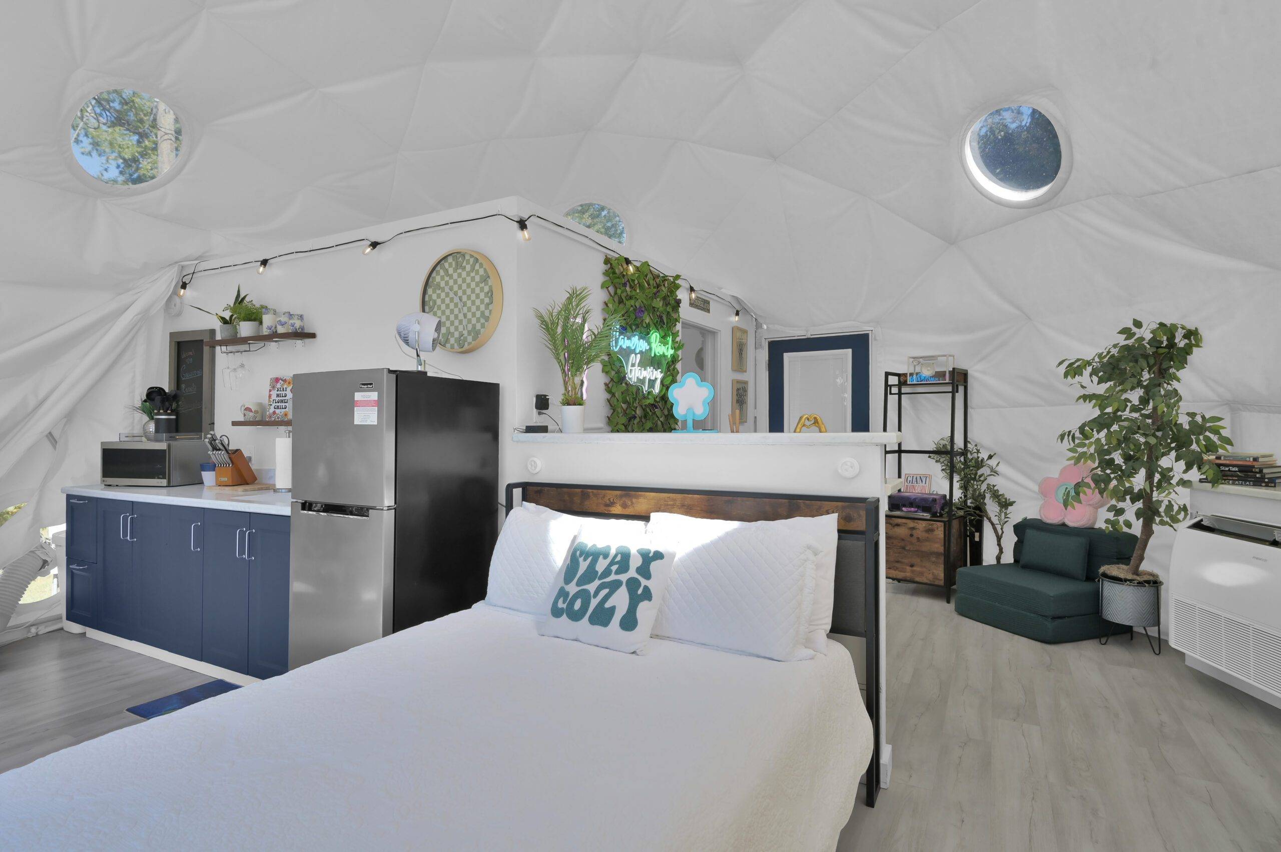 Luxury Glamping Geo Dome Near Houston Texas