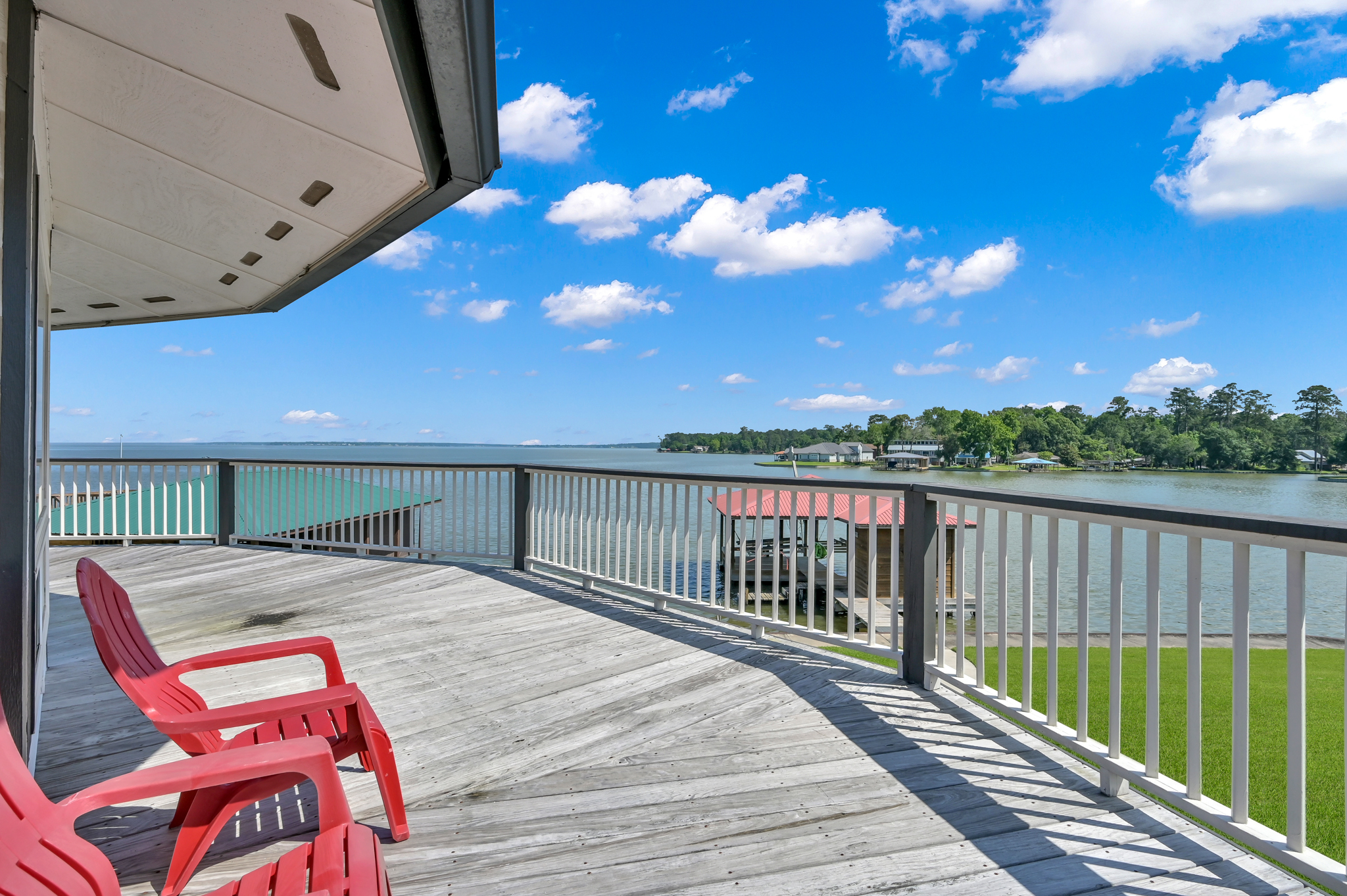 Waterfront Vacation Rental on Lake Livingston.
